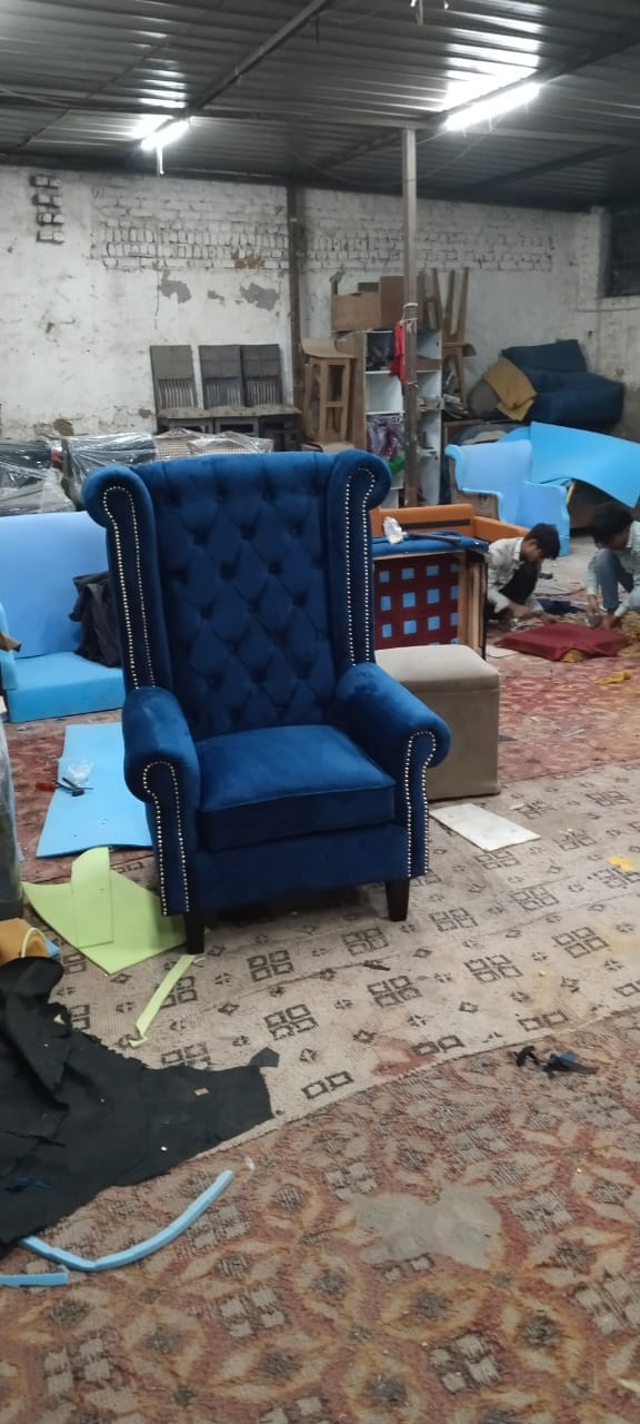 Sofa Image 8